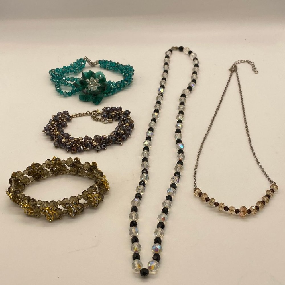 EUC Crystal Bead Jewelry Bundle - Necklaces & Bracelets